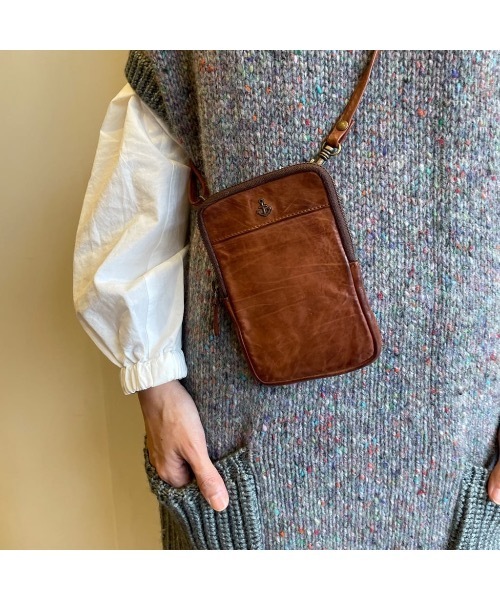 BEARDSLEY（ビアズリー）の「《HARBOUR 2nd》レザーミニショルダー 