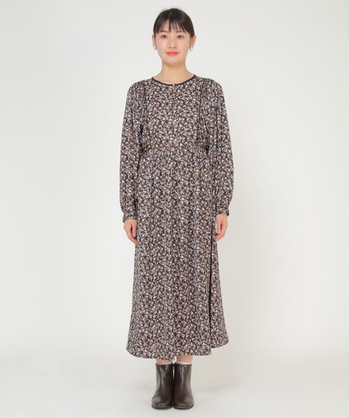 LBC(エルビーシー)の「ビンテージドビーサテンワンピース(ワンピース・レディース・ブラック/ブルー・M)」の5枚目の写真