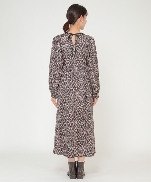 LBC(エルビーシー)の「ビンテージドビーサテンワンピース(ワンピース・レディース・ブラック/ブルー・M)」の4枚目の写真