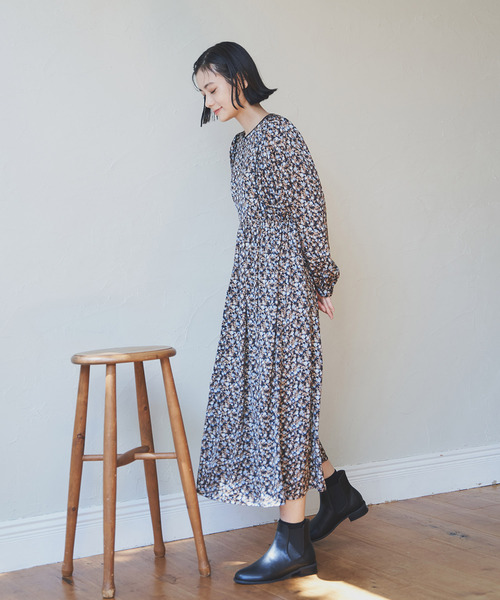 LBC(エルビーシー)の「ビンテージドビーサテンワンピース(ワンピース・レディース・ブラック/ブルー・M)」の20枚目の写真