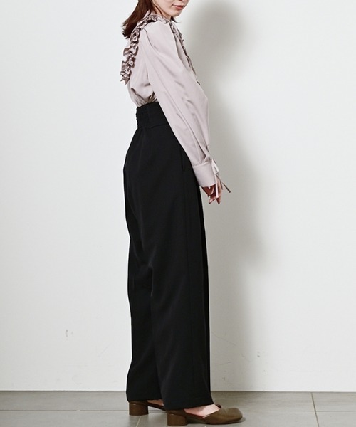 SNIDEL（スナイデル）の「ハイウエストツイルストレートパンツ