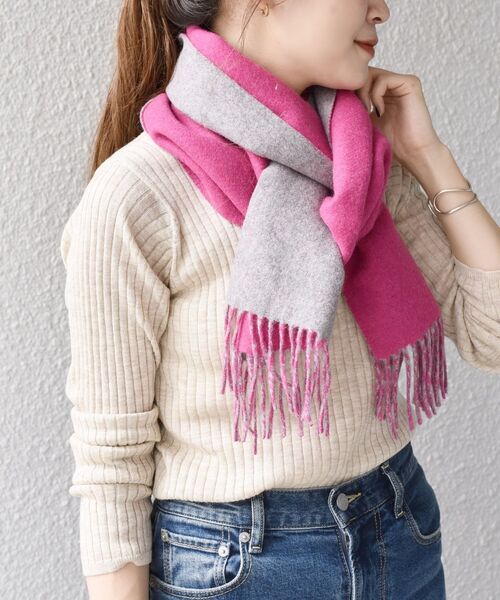 SHIPS(シップス)の「ソリッドカシミヤリバーシブルマフラー◆(マフラー・レディース・オフホワイト/クリーム/ライトグリーン/ネイビー/ライトブルー/ピンク・ONE SIZE)」の6枚目の写真