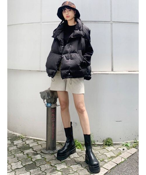 EMODA(エモダ)の「トラペーズハイウエストパンツ(その他パンツ・レディース・アイボリー/ブラック/カーキ・SMALL/MEDIUM)」の7枚目の写真