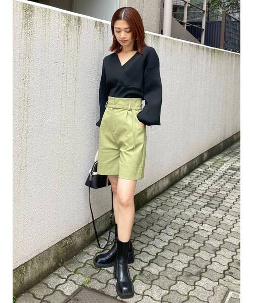 EMODA(エモダ)の「トラペーズハイウエストパンツ(その他パンツ・レディース・アイボリー/ブラック/カーキ・SMALL/MEDIUM)」の11枚目の写真