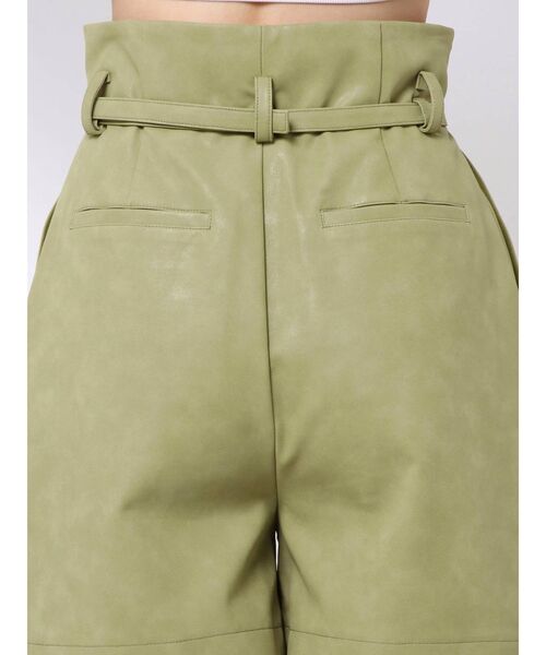 EMODA(エモダ)の「トラペーズハイウエストパンツ(その他パンツ・レディース・アイボリー/ブラック/カーキ・SMALL/MEDIUM)」の17枚目の写真