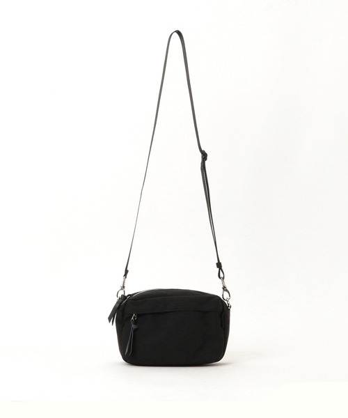 Cricket（クリケット）の「[クリケット] Cricket コーデュラナイロン ミニポシェット ヨコ型（ショルダーバッグ・メンズ・ブラック/トップグレー・FREE）」の2枚目の写真