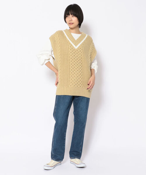 EACH.（イーチ）の「EACH (イーチ) LOW-GAUGE CABLE KNIT VEST（ニット/セーター・レディース・ベージュ/ブラウン/ピンク・FREE）」の6枚目の写真