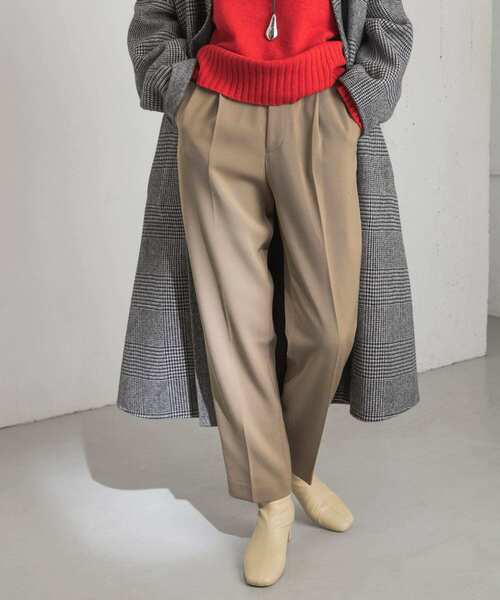 URBAN RESEARCH（アーバンリサーチ）の「ウール混タックカラーパンツ（その他パンツ・レディース・ベージュ系その他/ブルー/レッド・34/36/38）」の2枚目の写真