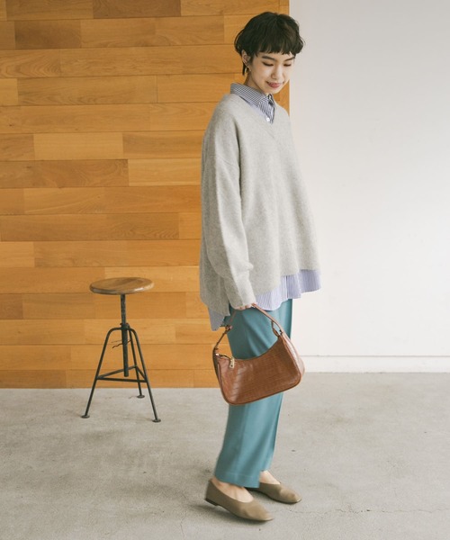 URBAN RESEARCH（アーバンリサーチ）の「ウール混タックカラーパンツ（その他パンツ・レディース・ベージュ系その他/ブルー/レッド・34/36/38）」の11枚目の写真