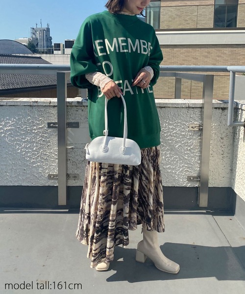 AS KNOW AS PINKY（アズノゥアズピンキー）の「BIGに伝えて想いをプルオーバー（スウェット・レディース・ホワイト/グレイッシュベージュ/グリーン/ブラック・FREE）」の13枚目の写真