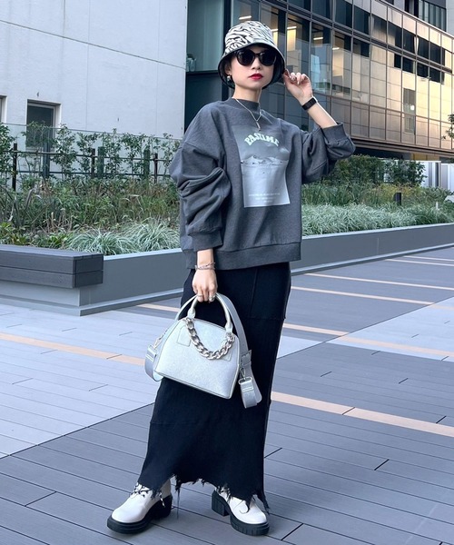 PAGEBOY（ページボーイ）の「サンドフォトウラケプルオーバー（スウェット・レディース・ピンク/オートミール/チャコールグレー・FREE）」の6枚目の写真