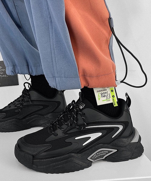 SVEC（シュベック）の「チャンキーソール ダッドシューズ（スニーカー・メンズ・ホワイト/ブラック/ホワイト×ブラック・42/40/44）」の6枚目の写真