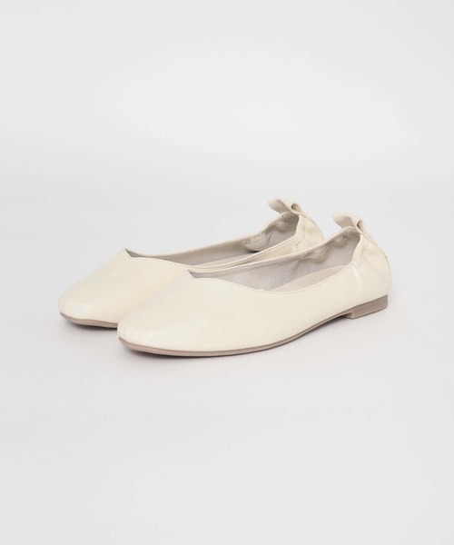 SENSE OF PLACE by URBAN RESEARCH（センスオブプレイスバイアーバンリサーチ）の「スクエアトウセンターシームフラットシューズ（その他シューズ・レディース・ブラック/アイボリー/ライトカーキ/ライトブラウン・SMALL/MEDIUM/LARGE）」の9枚目の写真