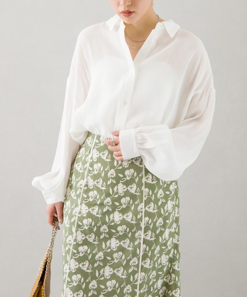 SpRay(スプレイ)の「シフォンクレ-プボリュームスリーブシャツ(シャツ/ブラウス・レディース・ライトグレー/ブラック/イエロー/オレンジ/アイボリー・FREE)」の10枚目の写真