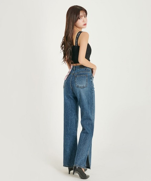 chuu（チュー）の「CHUU [Remi] High Rise Side Slit Wide Jeans（デニムパンツ・レディース・ブルー・SMALL/MEDIUM/LARGE）」の22枚目の写真