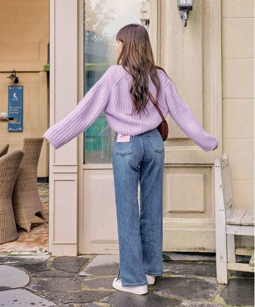 chuu（チュー）の「CHUU [Remi] High Rise Side Slit Wide Jeans（デニムパンツ・レディース・ブルー・SMALL/MEDIUM/LARGE）」の9枚目の写真