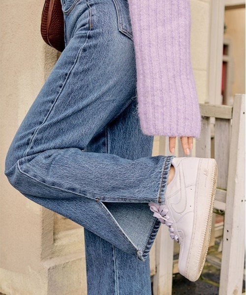 chuu（チュー）の「CHUU [Remi] High Rise Side Slit Wide Jeans（デニムパンツ・レディース・ブルー・SMALL/MEDIUM/LARGE）」の5枚目の写真