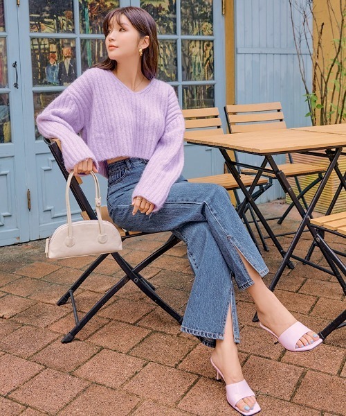 chuu（チュー）の「CHUU [Remi] High Rise Side Slit Wide Jeans（デニムパンツ・レディース・ブルー・SMALL/MEDIUM/LARGE）」の13枚目の写真