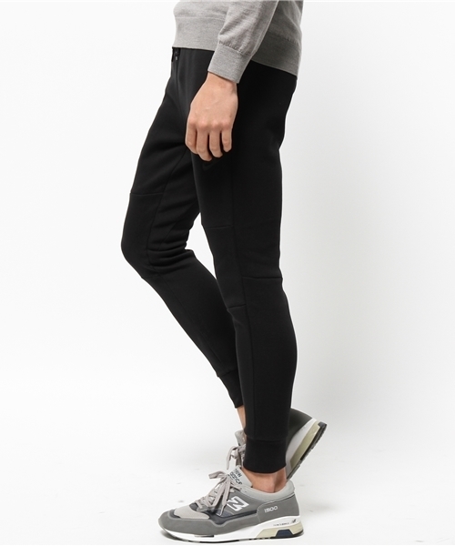 And A（アンドエー）の「NIKE TECH FLEECE 1.0 LONG PANT（その他パンツ・メンズ・ブラック/グレー・SMALL/LARGE/MEDIUM）」の6枚目の写真