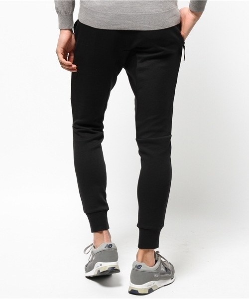 And A（アンドエー）の「NIKE TECH FLEECE 1.0 LONG PANT（その他パンツ・メンズ・ブラック/グレー・SMALL/LARGE/MEDIUM）」の7枚目の写真