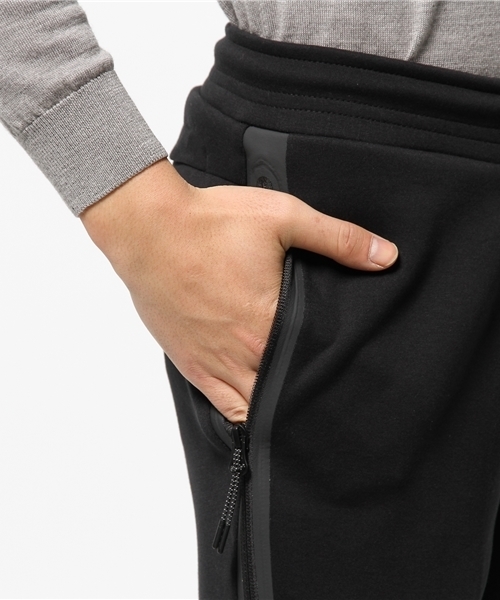 And A（アンドエー）の「NIKE TECH FLEECE 1.0 LONG PANT（その他パンツ・メンズ・ブラック/グレー・SMALL/LARGE/MEDIUM）」の11枚目の写真