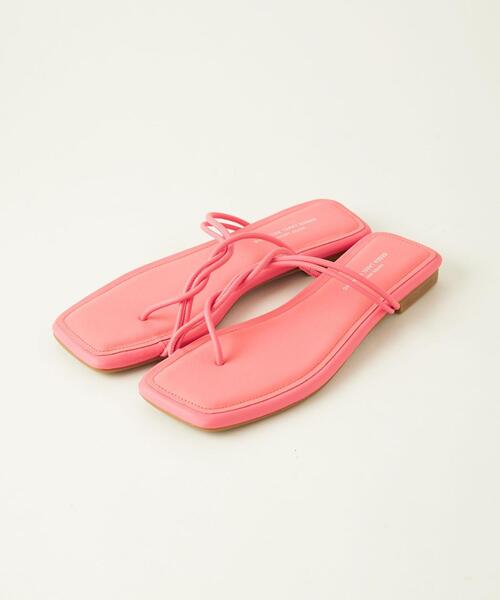 green label relaxing（グリーンレーベルリラクシング）の「【矢野未希子さん着用】スクエア トングサンダル（サンダル・レディース・ブラック/ピンク/ゴールド/オフホワイト・S/L/M）」の3枚目の写真