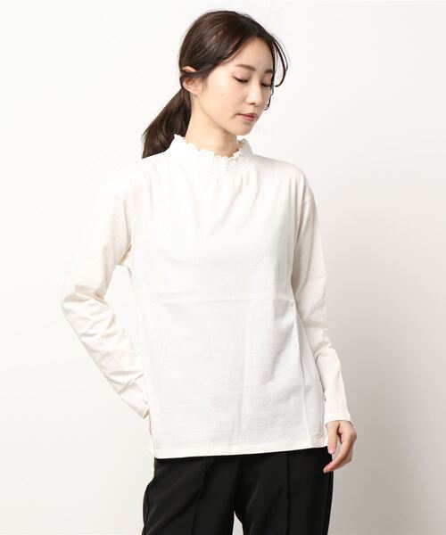 Samansa Mos2（サマンサ モスモス）の「襟スモッキングスタンドネックカットソー（Tシャツ/カットソー・レディース・イエロー/オフホワイト/ブラック/ベージュ・ﾌﾘ-）」の2枚目の写真