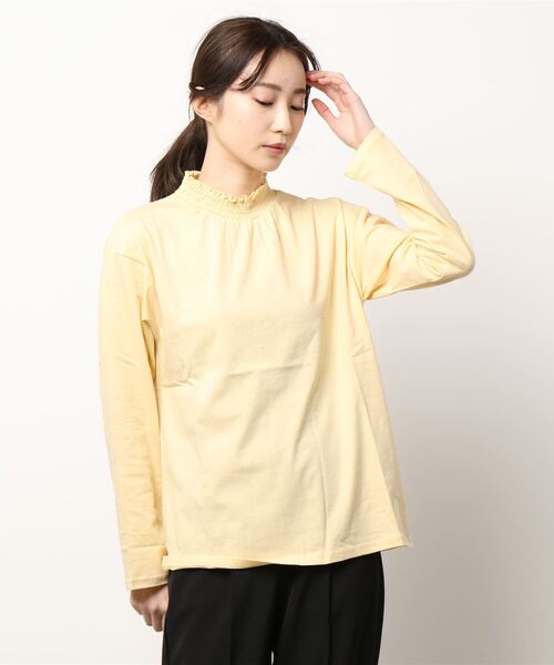 Samansa Mos2（サマンサ モスモス）の「襟スモッキングスタンドネックカットソー（Tシャツ/カットソー・レディース・イエロー/オフホワイト/ブラック/ベージュ・ﾌﾘ-）」の7枚目の写真