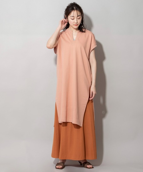 Munich(ミューニック)の「コットンライトインレーサイドスリットプルオーバー(Tシャツ/カットソー・レディース・ホワイト/ブラック/カーキ/ピンク/イエロー・FREE)」の6枚目の写真