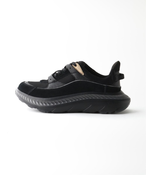 UGG（アグ）の「【UGG / アグ】CA805 V2（スニーカー・メンズ・ホワイト/ブラック・100/9/XX-SMALL）」の3枚目の写真