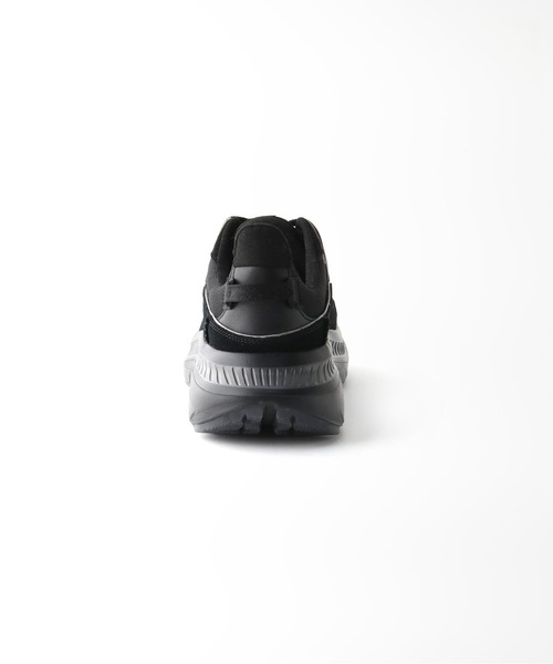 UGG（アグ）の「【UGG / アグ】CA805 V2（スニーカー・メンズ・ホワイト/ブラック・100/9/XX-SMALL）」の6枚目の写真