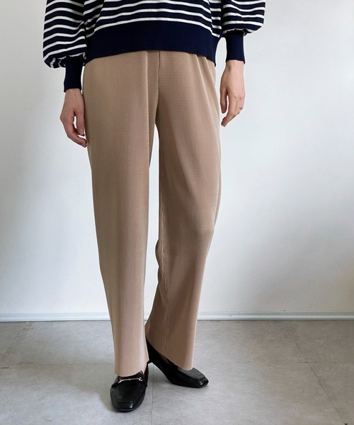 ottilie（オティーリエ）の「プリーツパンツ（その他パンツ・レディース・チャコールグレー/ブラック/ベージュ/サックスブルー/ピンク・FREE）」の3枚目の写真