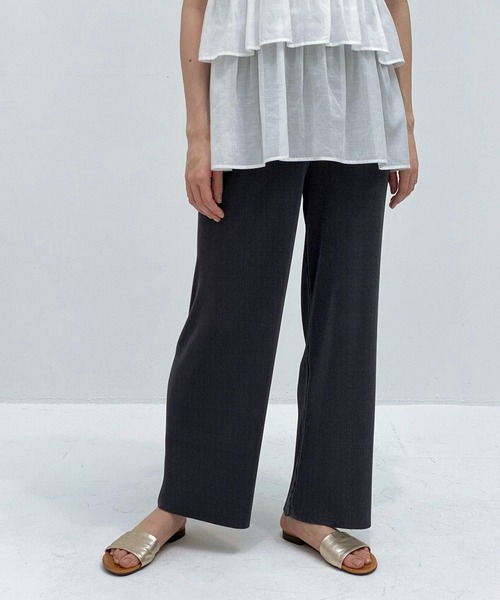 ottilie（オティーリエ）の「プリーツパンツ（その他パンツ・レディース・チャコールグレー/ブラック/ベージュ/サックスブルー/ピンク・FREE）」の2枚目の写真