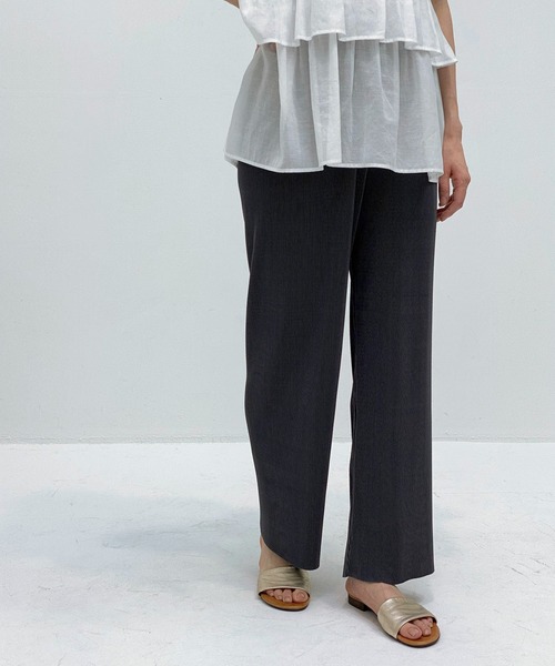 ottilie（オティーリエ）の「プリーツパンツ（その他パンツ・レディース・チャコールグレー/ブラック/ベージュ/サックスブルー/ピンク・FREE）」の10枚目の写真