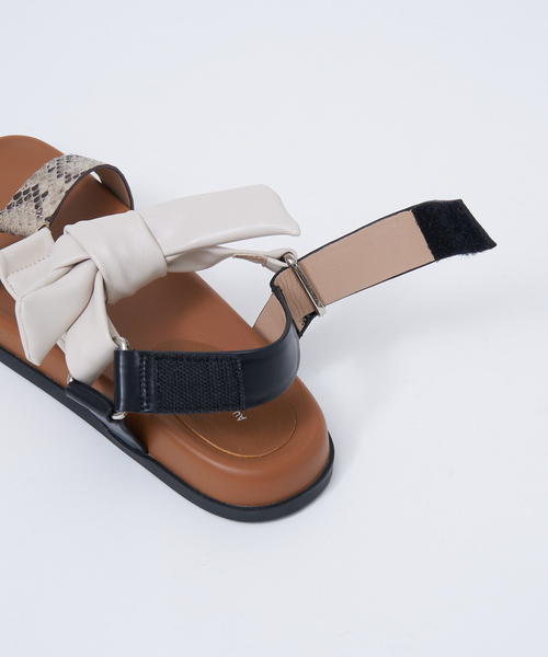 Au BANNISTER(オゥバニスター)の「【WEB限定】軽量/厚底 リボン スポーツ サンダル(サンダル・レディース・ホワイト/ブラック/ピンクベージュ/その他・S/M/L)」の6枚目の写真