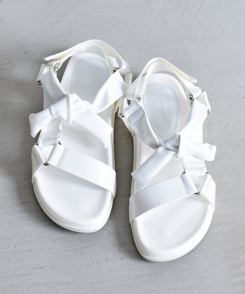 Au BANNISTER(オゥバニスター)の「【WEB限定】軽量/厚底 リボン スポーツ サンダル(サンダル・レディース・ホワイト/ブラック/ピンクベージュ/その他・S/M/L)」の2枚目の写真