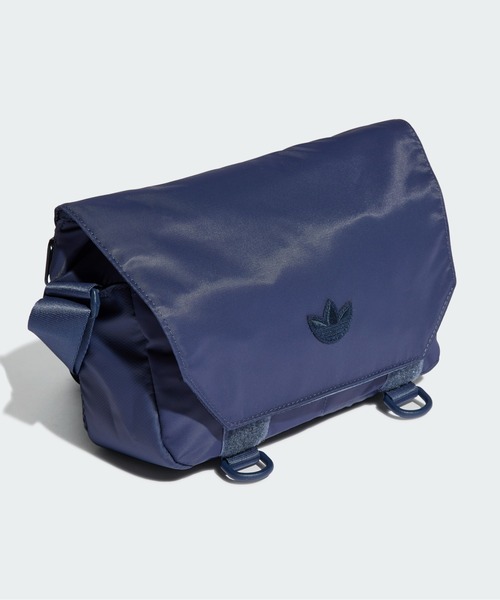 adidas（アディダス）の「アディカラー メッセンジャーバッグ（S