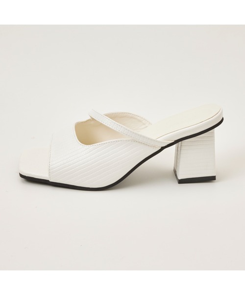 chumchum（チャムチャム）の「スクエアカットローヒールサンダル（サンダル・レディース・ブラック/ホワイト系その他2/ブラック系その他2・S/M/L/LL）」の6枚目の写真