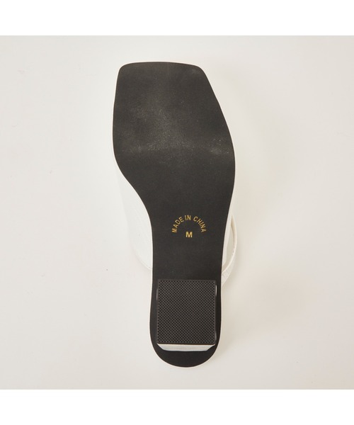 chumchum（チャムチャム）の「スクエアカットローヒールサンダル（サンダル・レディース・ブラック/ホワイト系その他2/ブラック系その他2・S/M/L/LL）」の15枚目の写真