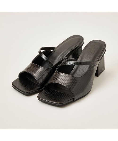 chumchum（チャムチャム）の「スクエアカットローヒールサンダル（サンダル・レディース・ブラック/ホワイト系その他2/ブラック系その他2・S/M/L/LL）」の16枚目の写真