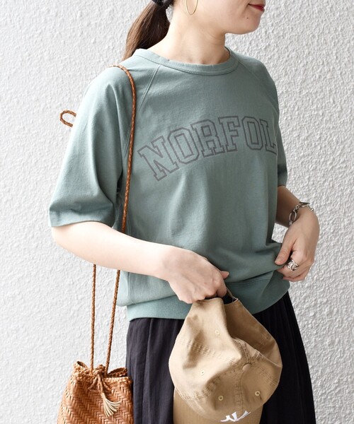SHIPS（シップス）の「*【SHIPS別注】GoodwearラグランリブTEE◇（Tシャツ/カットソー・レディース・チャコールグレー/ライトホワイト/ベージュ/グリーン・ONE SIZE）」の4枚目の写真