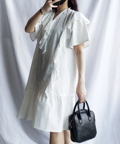 me+em select（ミームセレクト）の「レースフリル切替ボリュームコットンワンピース 【 半袖バージョンが登場！ 】（シャツワンピース・レディース・ベージュ/ホワイト/ブルー・ONESIZE）」の6枚目の写真