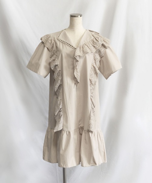 me+em select（ミームセレクト）の「レースフリル切替ボリュームコットンワンピース 【 半袖バージョンが登場！ 】（シャツワンピース・レディース・ベージュ/ホワイト/ブルー・ONESIZE）」の17枚目の写真