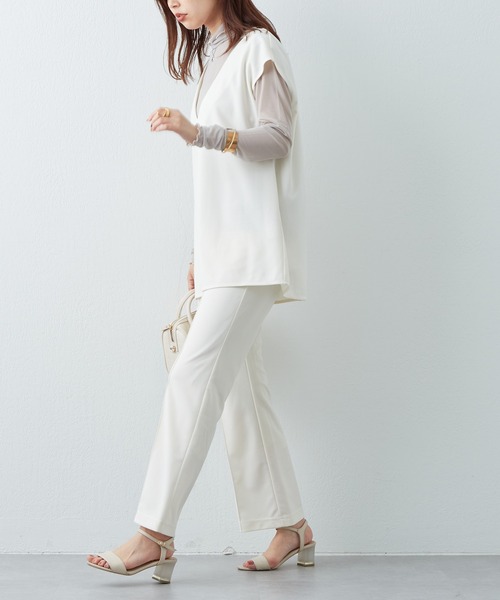 natural couture（ナチュラルクチュール）の「カットジョーゼットピンタックフレアパンツ（その他パンツ・レディース・オフホワイト/ブラック/ブラウン/グリーン・SMALL/MEDIUM）」の10枚目の写真