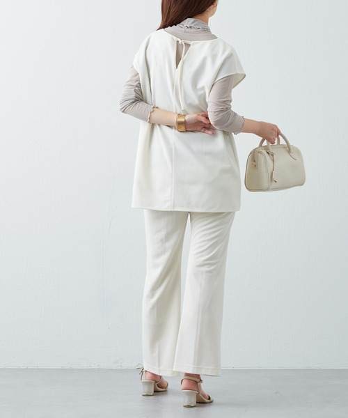 natural couture（ナチュラルクチュール）の「カットジョーゼットピンタックフレアパンツ（その他パンツ・レディース・オフホワイト/ブラック/ブラウン/グリーン・SMALL/MEDIUM）」の11枚目の写真