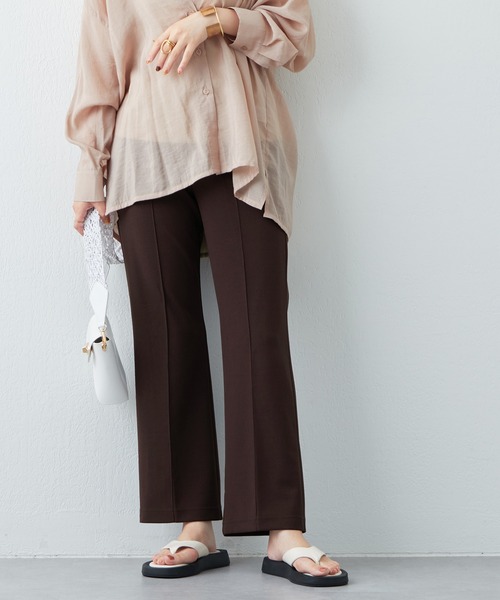 natural couture（ナチュラルクチュール）の「カットジョーゼットピンタックフレアパンツ（その他パンツ・レディース・オフホワイト/ブラック/ブラウン/グリーン・SMALL/MEDIUM）」の22枚目の写真