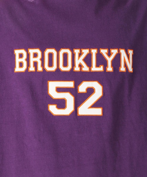 niko and...(ニコアンド)の「レタリングラインロングTシャツ(Tシャツ/カットソー・メンズ・パープル/ネイビー/アイボリー・MEDIUM/LARGE)」の11枚目の写真