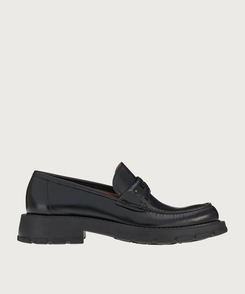 FERRAGAMO(フェラガモ)の「モカシン(モカシン/デッキシューズ・メンズ・ブラック・7.5/6.5/7/8/8.5)」の1枚目の写真
