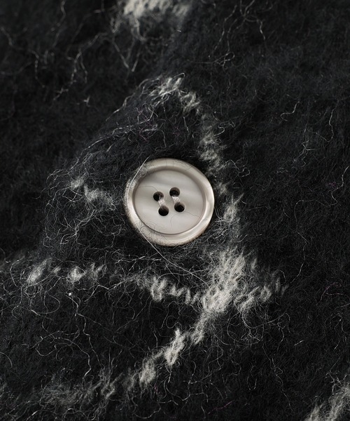 WHO'S WHO gallery（フーズフーギャラリー）の「【KOOKY'N/クーキー】アルパカ混モヘアライク星柄カーディガン（カーディガン/ボレロ・メンズ・ブラック/パープル・FREE）」の4枚目の写真