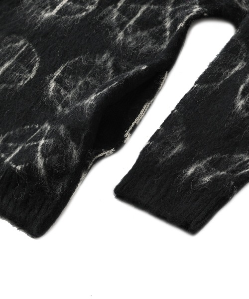 WHO'S WHO gallery（フーズフーギャラリー）の「【KOOKY'N/クーキー】アルパカ混モヘアライク星柄カーディガン（カーディガン/ボレロ・メンズ・ブラック/パープル・FREE）」の5枚目の写真